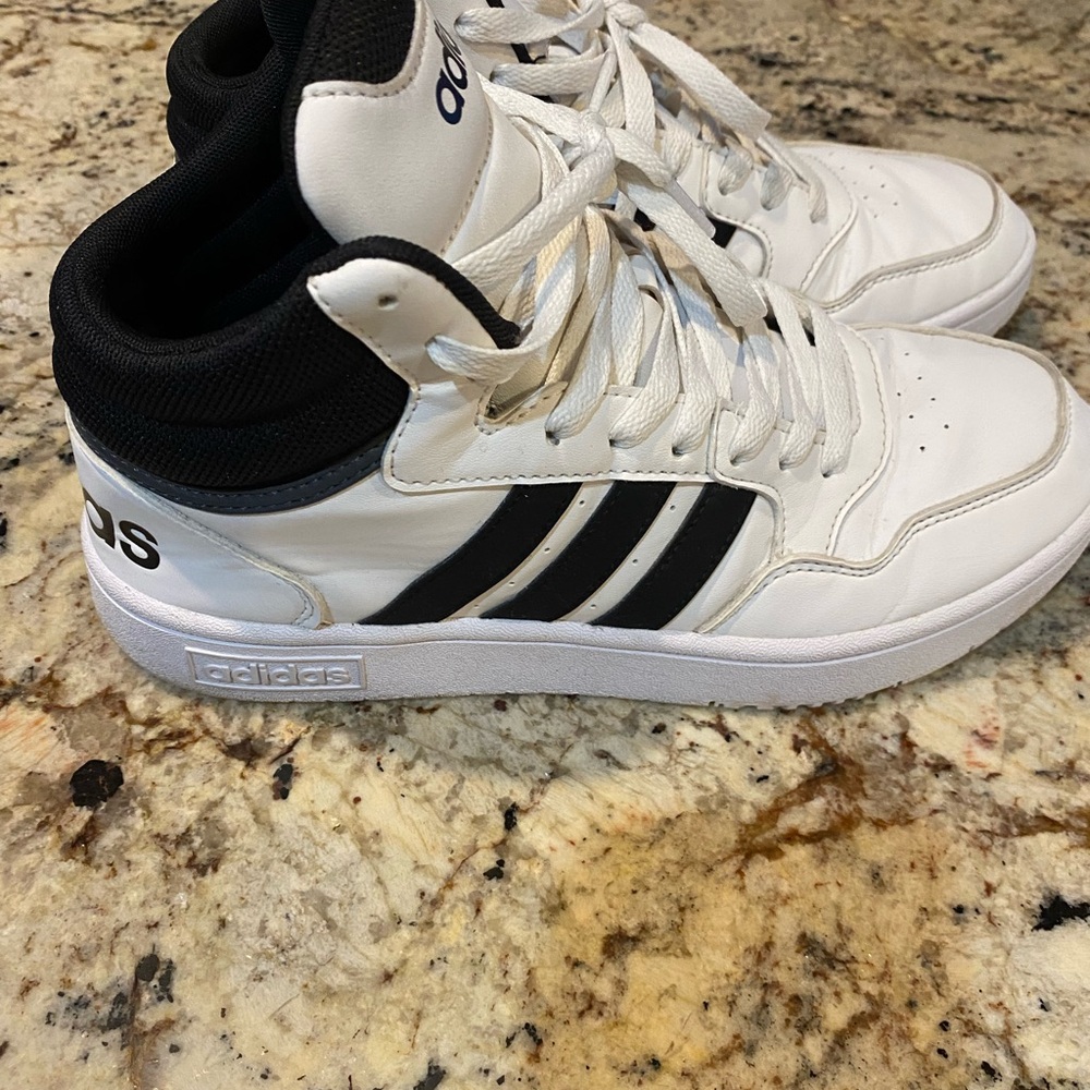 Adidas hoops 3.0 classic